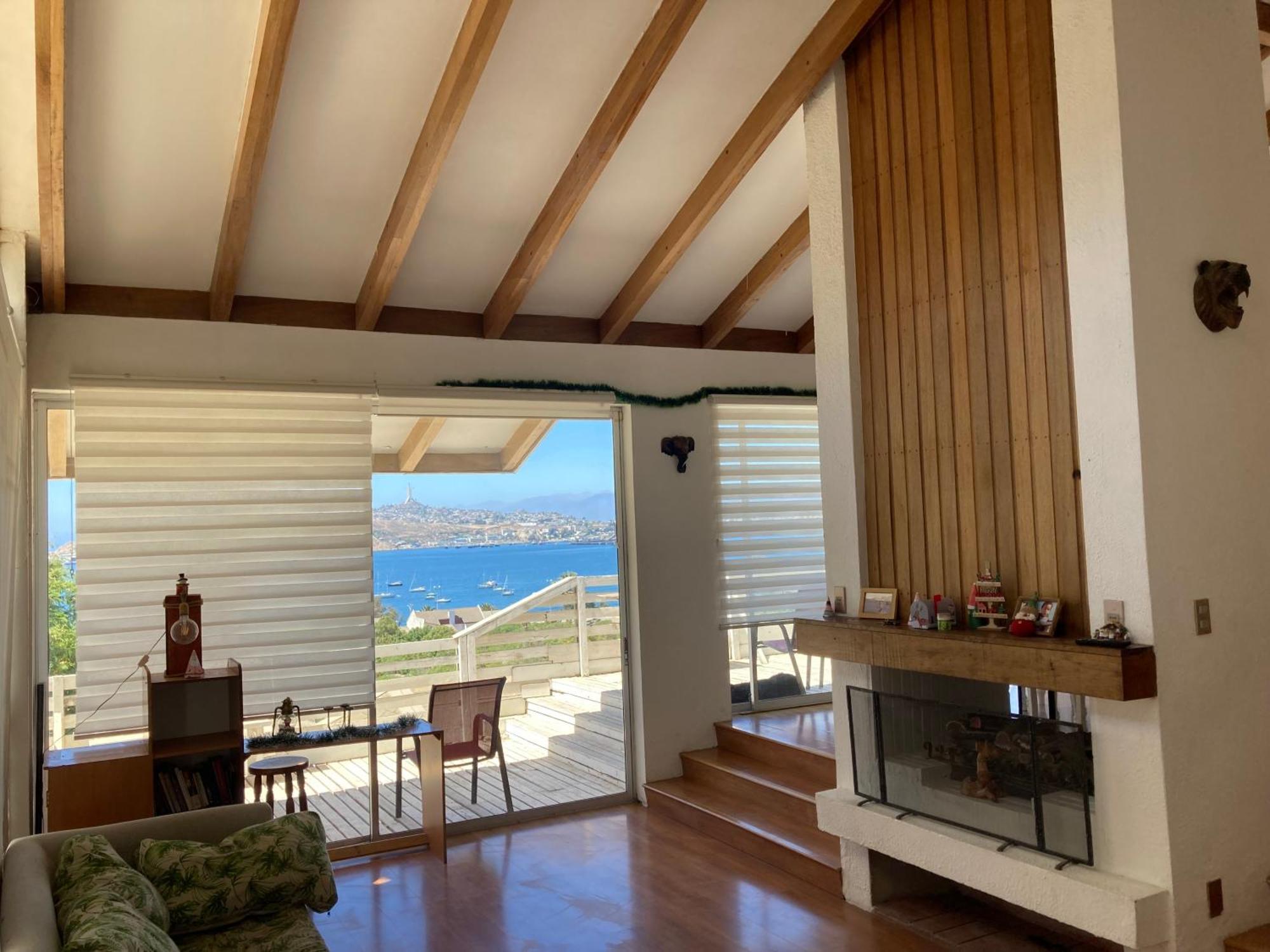 Linda Casa Con Preciosa Vista A La Bahia Casa de férias